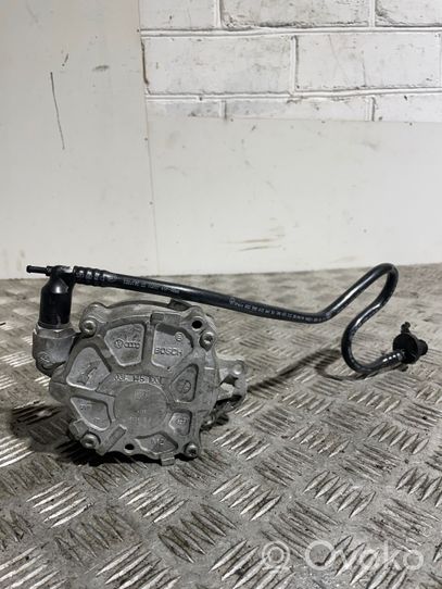 Volkswagen Tiguan Unterdruckpumpe Vakuumpumpe 03L145100