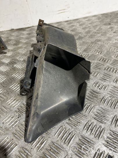 BMW 3 E90 E91 Déflecteur d'air de radiateur de refroidissement 7121570