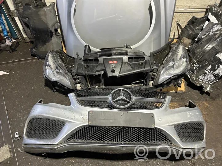 Mercedes-Benz E C207 W207 Kit de pièce par-chocs avant A2078802483