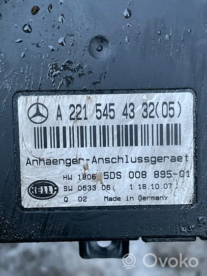 Mercedes-Benz C W204 Vetokoukkusarja A2046100525