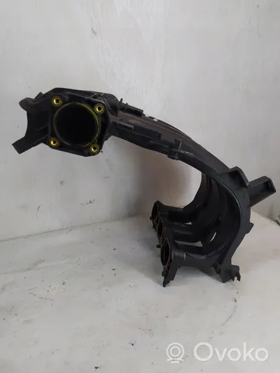 Peugeot 208 Intake manifold 