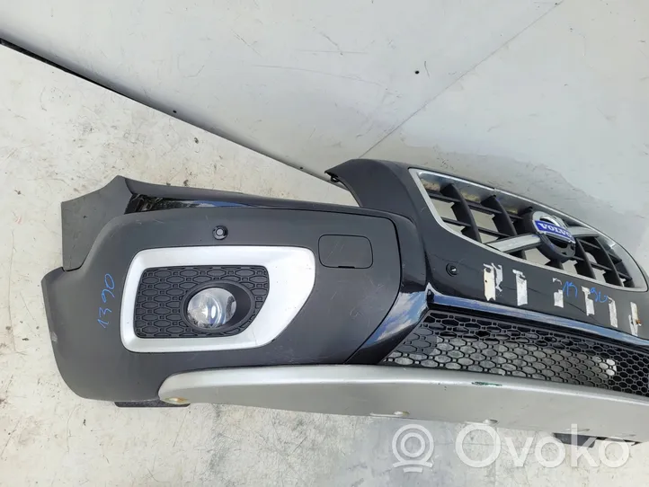 Volvo XC70 Front bumper 