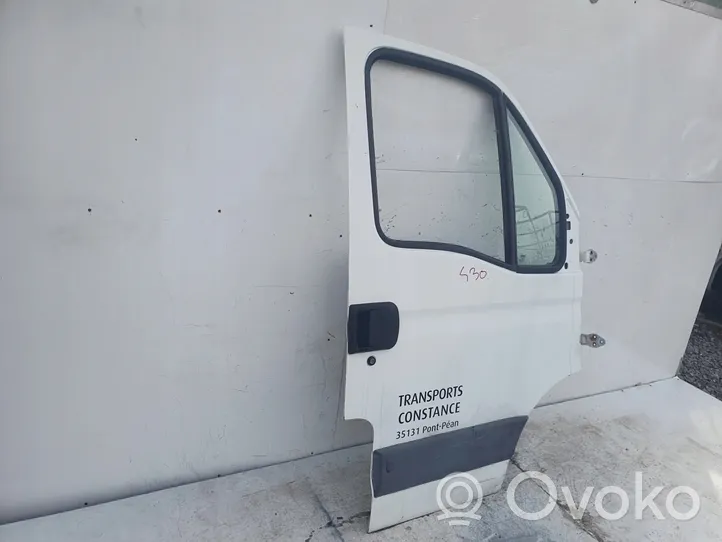 Iveco Daily 4th gen Takaluukun/tavaratilan kansi 