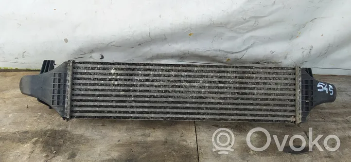 Mercedes-Benz A W176 Chłodnica powietrza doładowującego / Intercooler 