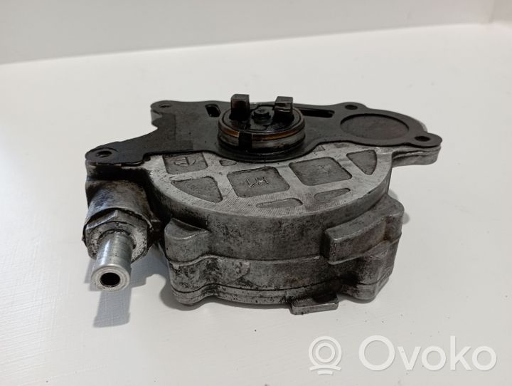 Volkswagen Touran II Vacuum pump 03L145100F