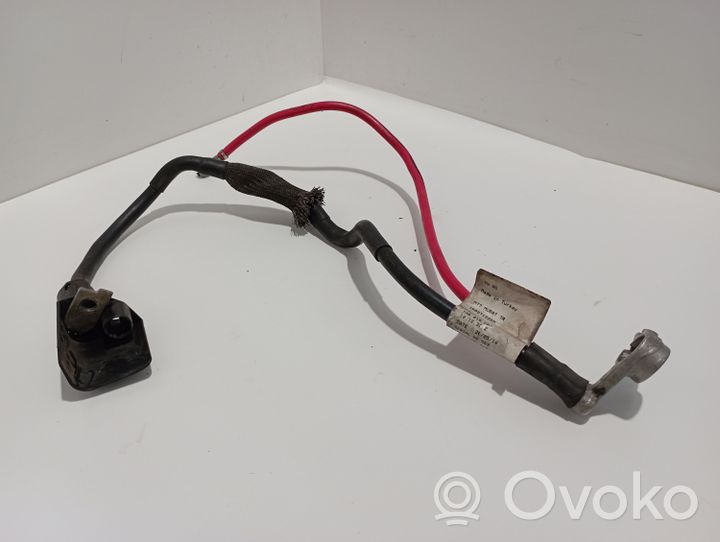 Volkswagen Touran II Câble de batterie positif 1K0971228M