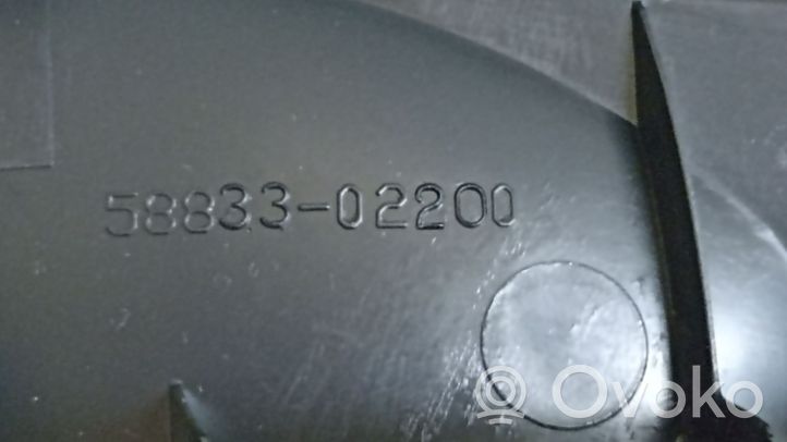 Toyota Auris E180 Ramka drążka zmiany biegów 5883302200