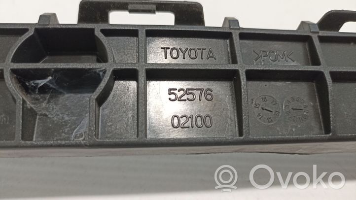 Toyota Auris E180 Staffa di rinforzo montaggio del paraurti posteriore 5257602100