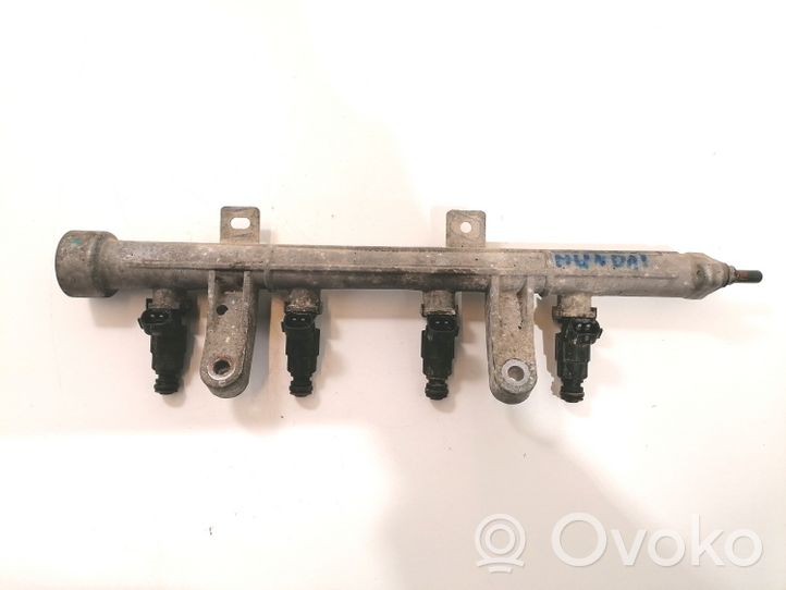 Hyundai Getz Injektoren Einspritzdüsen Satz Set 3531022600