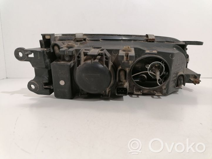 Mazda 626 Lampa przednia 082161136L