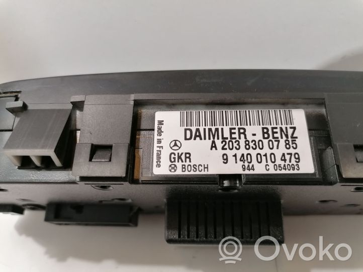 Mercedes-Benz C W203 Panel klimatyzacji A2038300785