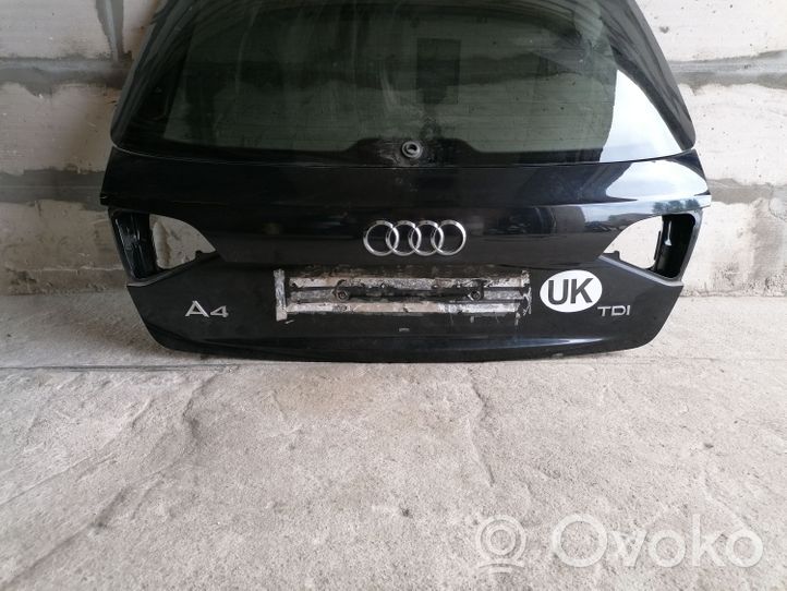 Audi A4 S4 B8 8K Takaluukun/tavaratilan kansi 