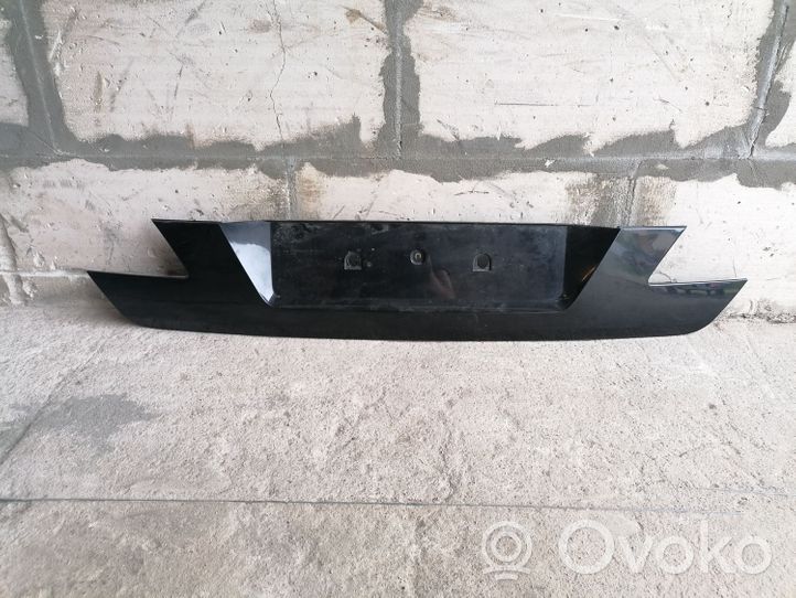 BMW 7 E65 E66 Rivestimento portellone 51137133637