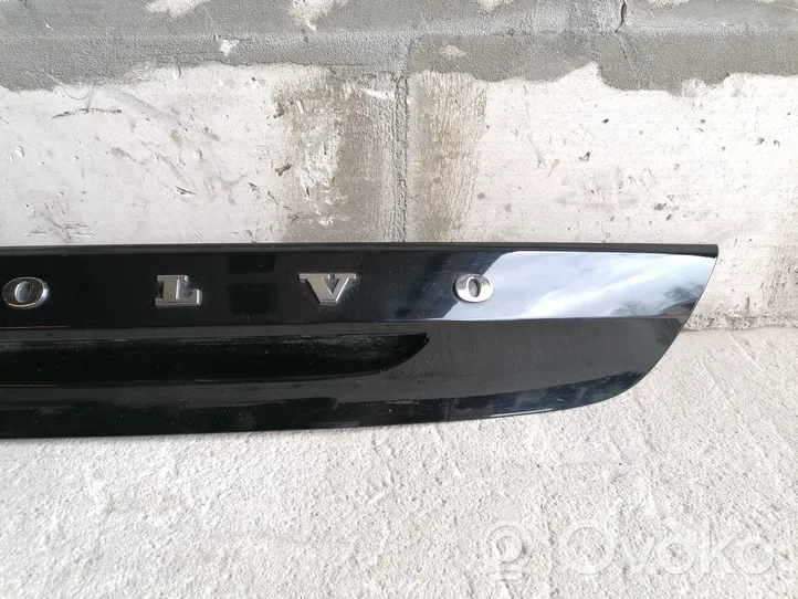 Volvo V40 Rivestimento portellone 01042057014