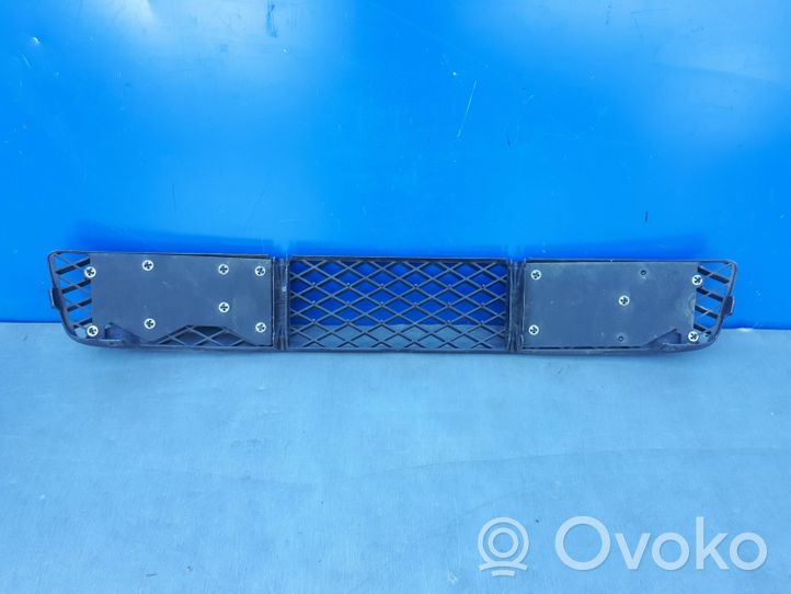 Mazda MPV II LW Grille inférieure de pare-chocs avant LC62501T1