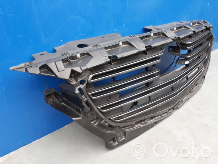 Mazda CX-3 Maskownica / Grill / Atrapa górna chłodnicy DL8W50712