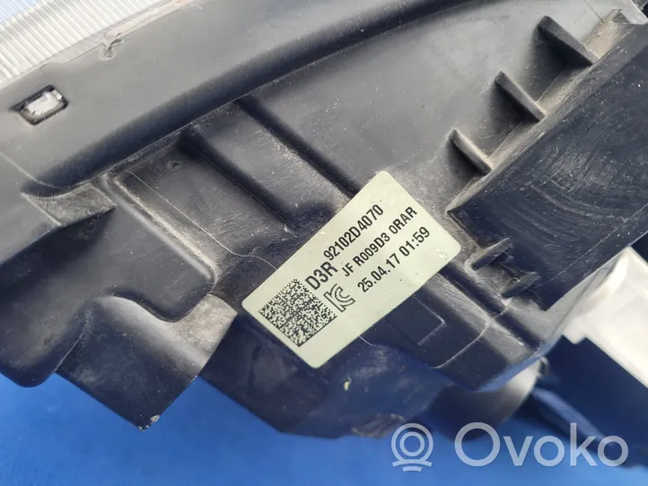 KIA Optima Lampa przednia 92102D4070