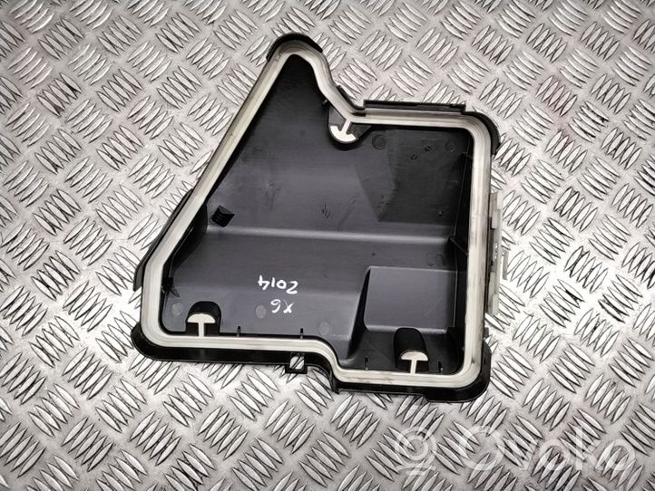 BMW X6 E71 Coperchio scatola dei fusibili 7555124