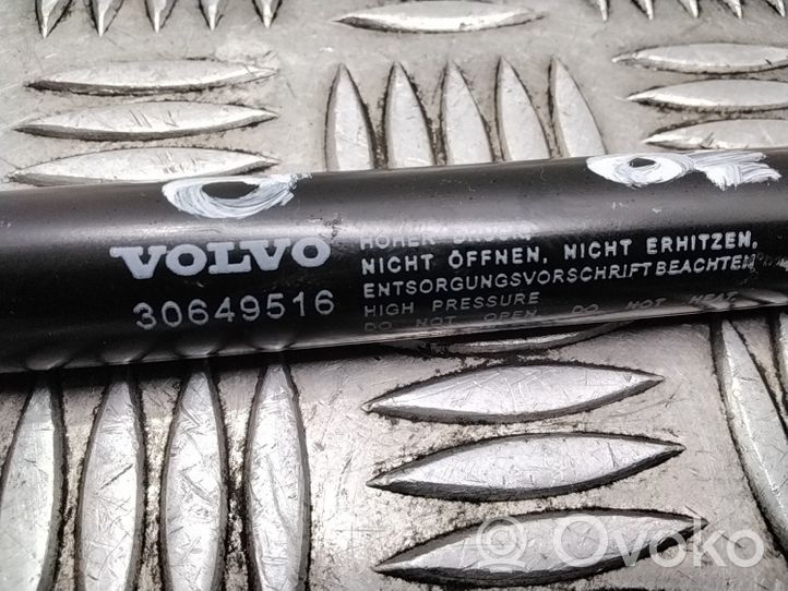 Volvo V70 Siłownik maski przedniej 30649516