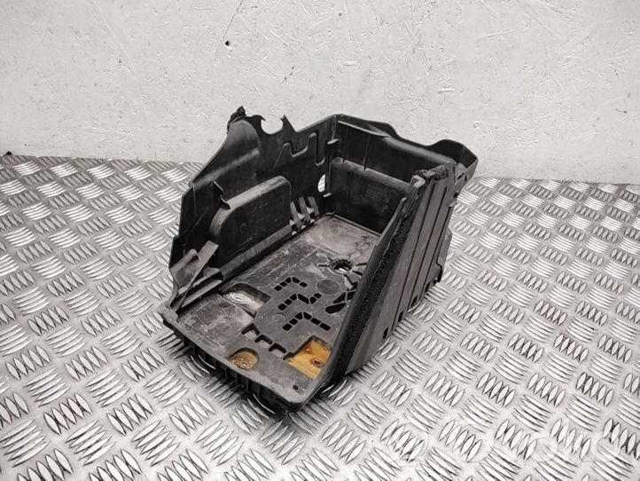 Volvo V70 Vassoio scatola della batteria 31299569