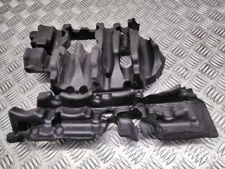 Volvo V70 Hitzeschutz Abschirmblech Motorraum 31368380