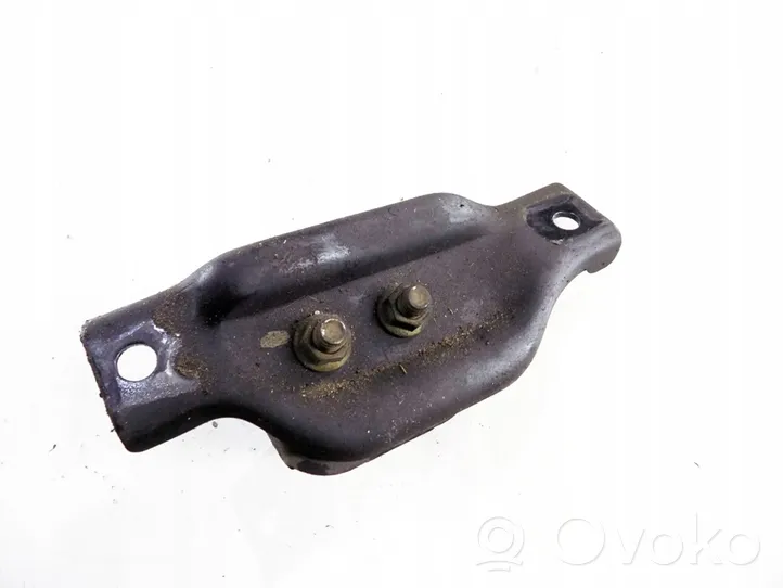 Subaru Impreza II Moottorin kiinnikekorvake 658599448