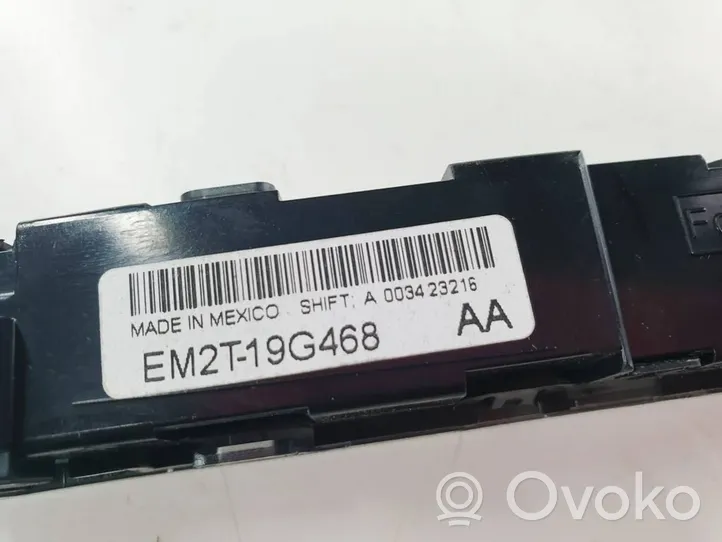 Ford Galaxy Supporto posteriore per il sensore di parcheggio (PDC) A003423216