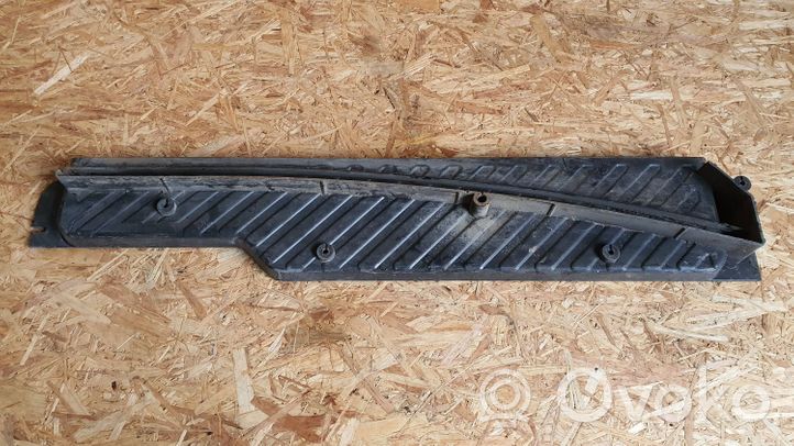 Mercedes-Benz Sprinter W901 W902 W903 W904 Sottoporta 9016861128