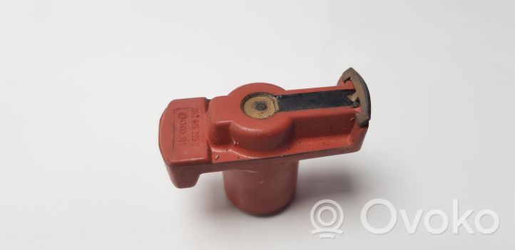 Volkswagen Golf IV Spark distributor 052905225C