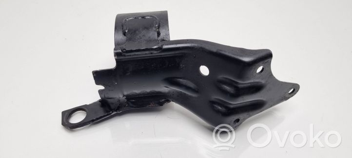 Volkswagen PASSAT B5 Soporte de apoyo del filtro de combustible 8D0127224