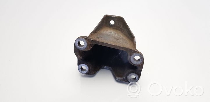 Audi A4 S4 B5 8D Support de boîte de vitesses 8D0399113L