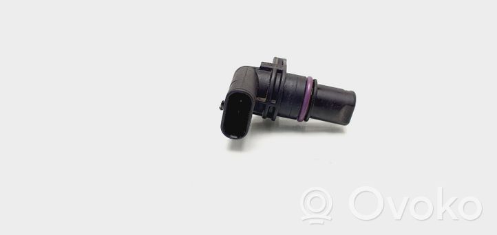 Volkswagen Golf VII Camshaft position sensor 04C907601