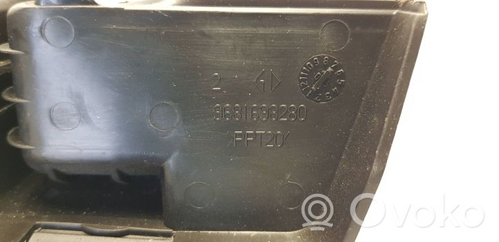 Citroen C4 Grand Picasso Cita veida bagāžnieka dekoratīvās apdares detaļa 9681698280