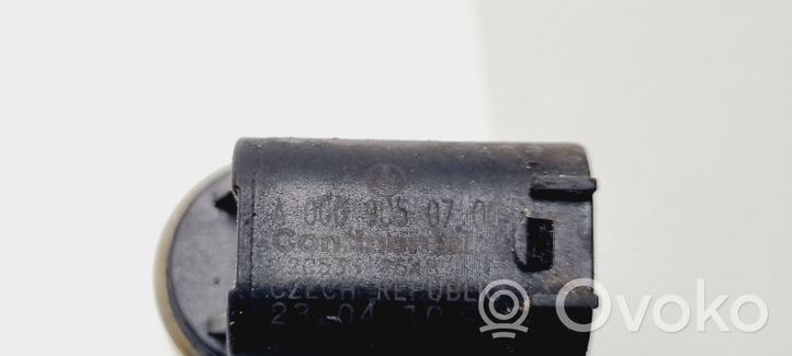 Mercedes-Benz E W210 Sensor de temperatura del refrigerante A0009050700