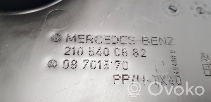 Mercedes-Benz E W210 Pokrywa skrzynki bezpieczników 2105400882