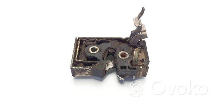 Volkswagen PASSAT B3 Serrure de porte avant 357837016D