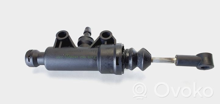 Mercedes-Benz C W203 Pompa della frizione A2032900212