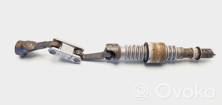 Mercedes-Benz C W203 Joint de cardan colonne de direction 2104620748