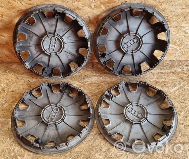 Audi A4 S4 B7 8E 8H R16 wheel hub/cap/trim 4B0601147D