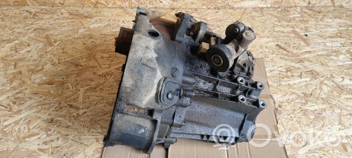 Seat Alhambra (Mk1) Manual 5 speed gearbox 957T7F098