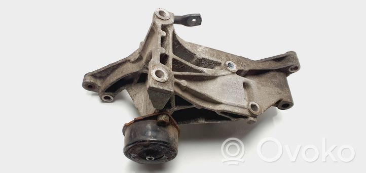 Volkswagen Sharan Generator/alternator bracket 028903143AB