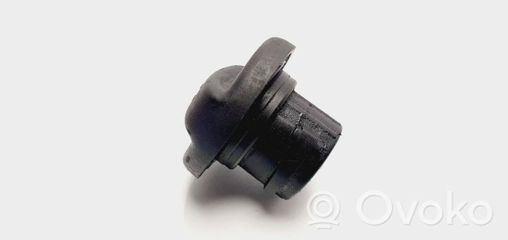 Citroen Xsara Picasso Tappo carico dell’olio 9624939680