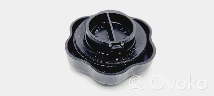 Volvo S40, V40 Oil filler cap 