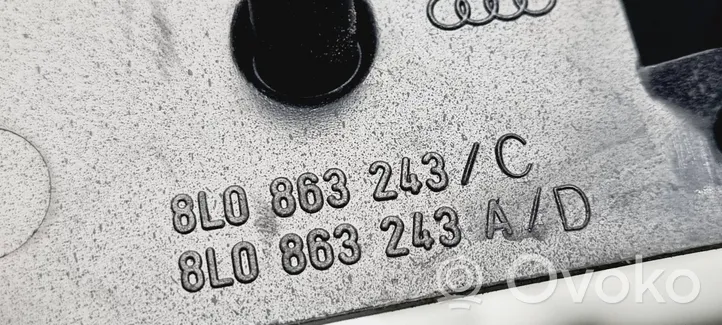 Audi A3 S3 8L Konsola środkowa / Radio / GPS 8L0863243C