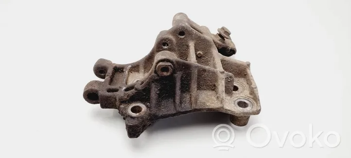 Renault Master II Generator/alternator bracket 