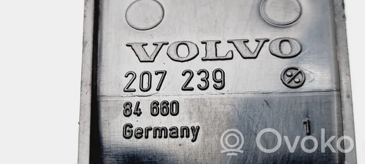 Volvo 340 -  360 Takapuskurin kannake 207239
