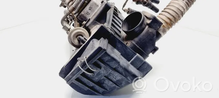 Audi 80 90 B3 Distributore del carburante agli iniettori 035133843