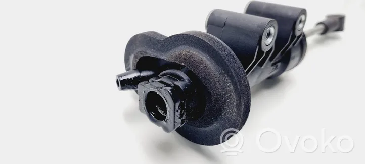 Audi A6 S6 C6 4F Główny cylinder sprzęgła 4F0721401B