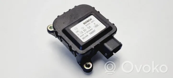 Opel Zafira A Moteur / actionneur de volet de climatisation 0132801134