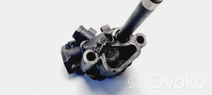 Volkswagen PASSAT B5 Oil pump 026115109B